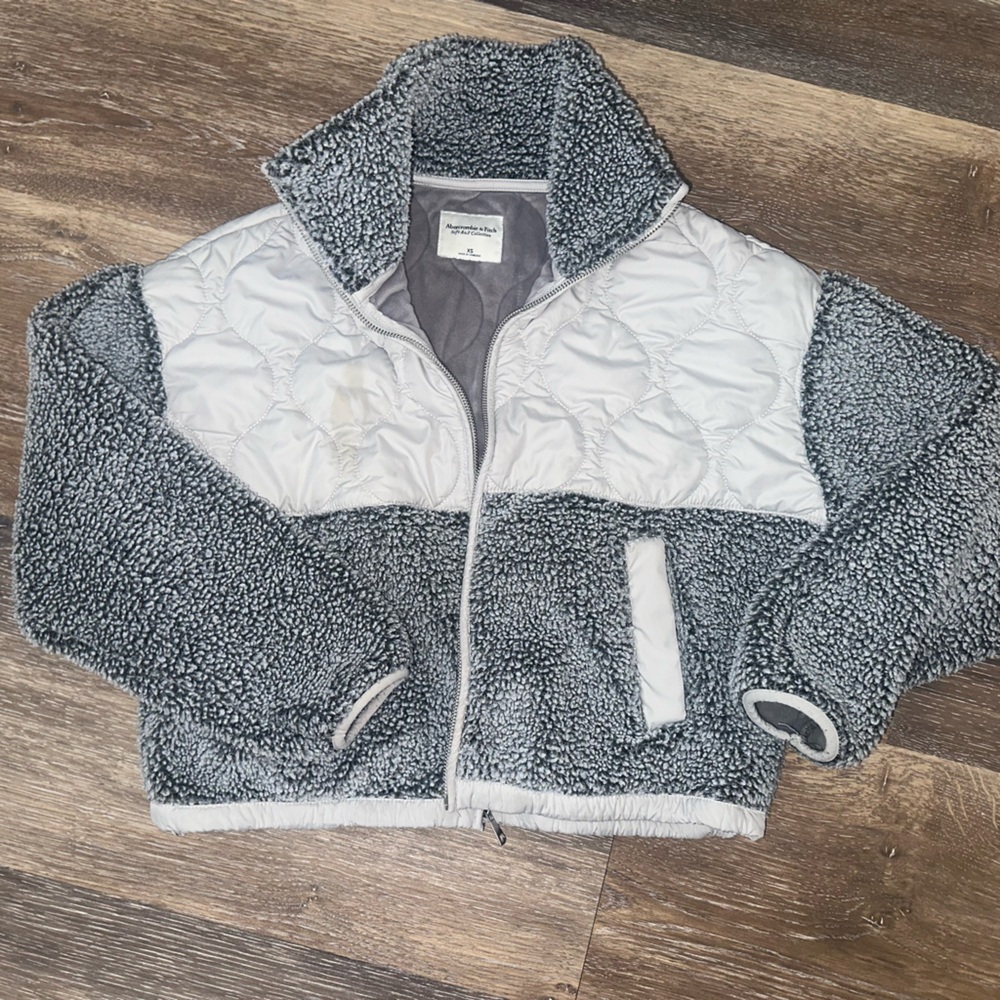 Women’s abercrombie fleece coat